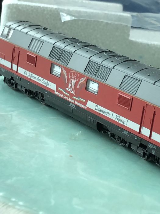 BR-118 V180 дизелов локомотив