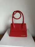 Geanta Jacquemus stoc