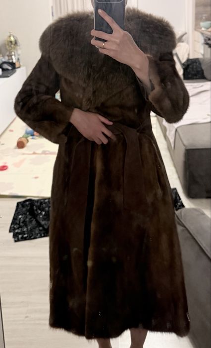 Продаю норковую шубу
