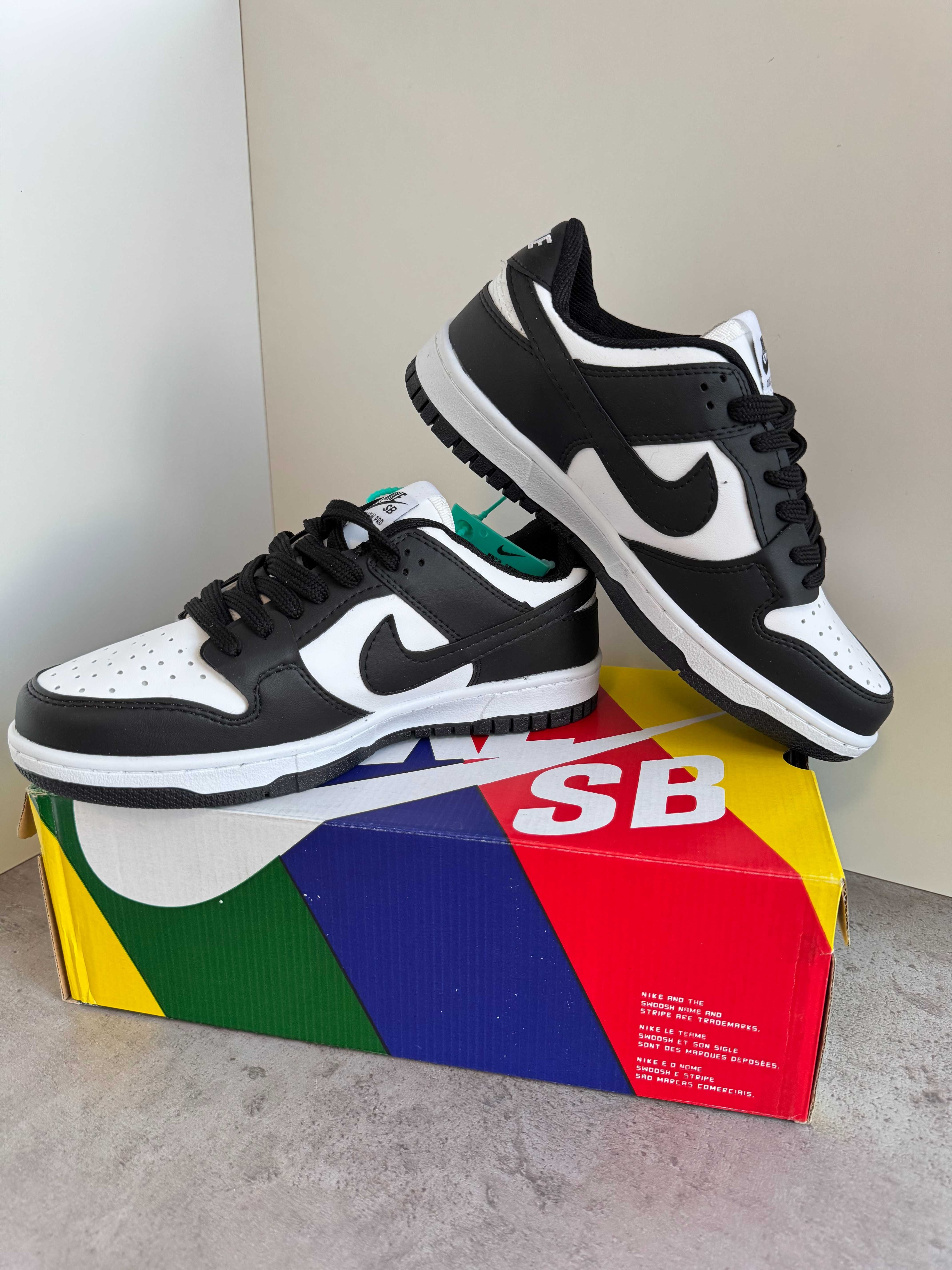 Adidași Nike AIR Dunk Panda, Unisex, NOI - Cu Cutie / Accesorii