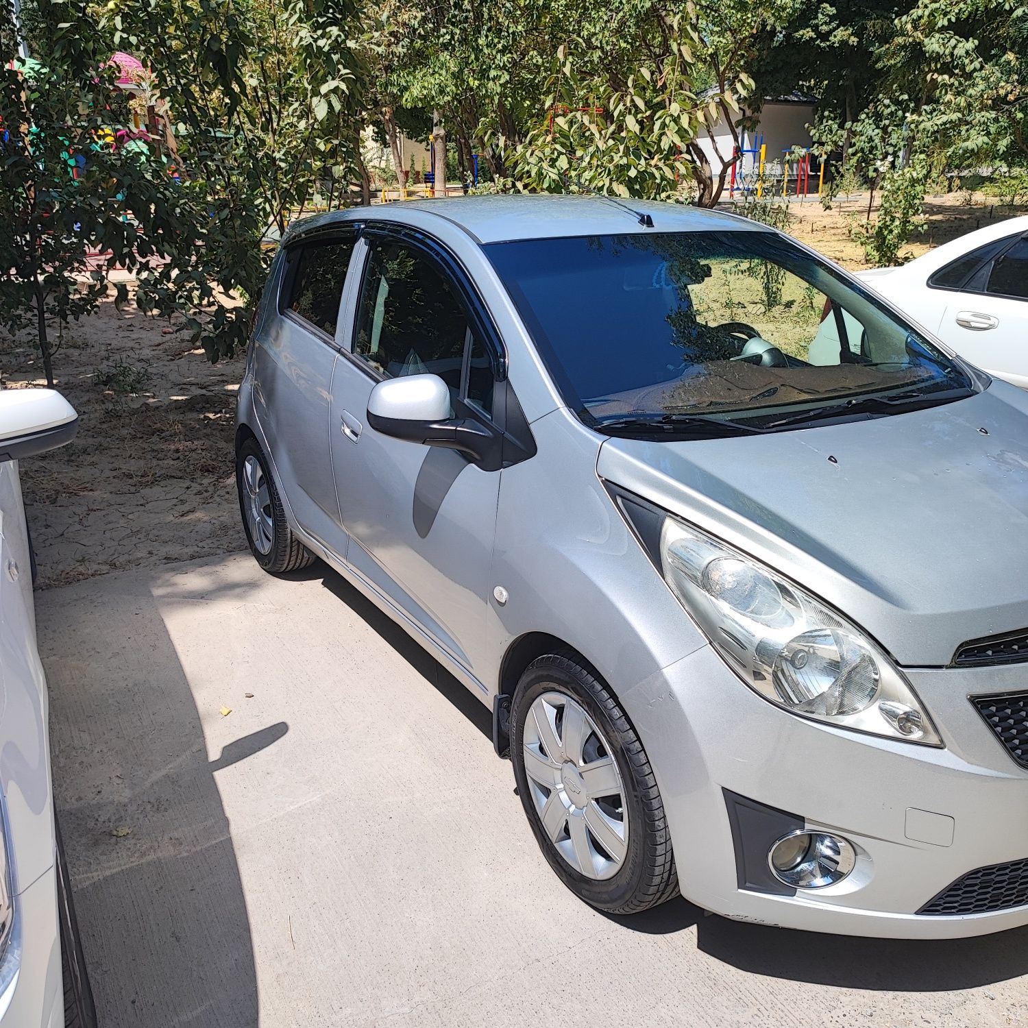 Chevrolet Spark 1,25 2014 позиция 3