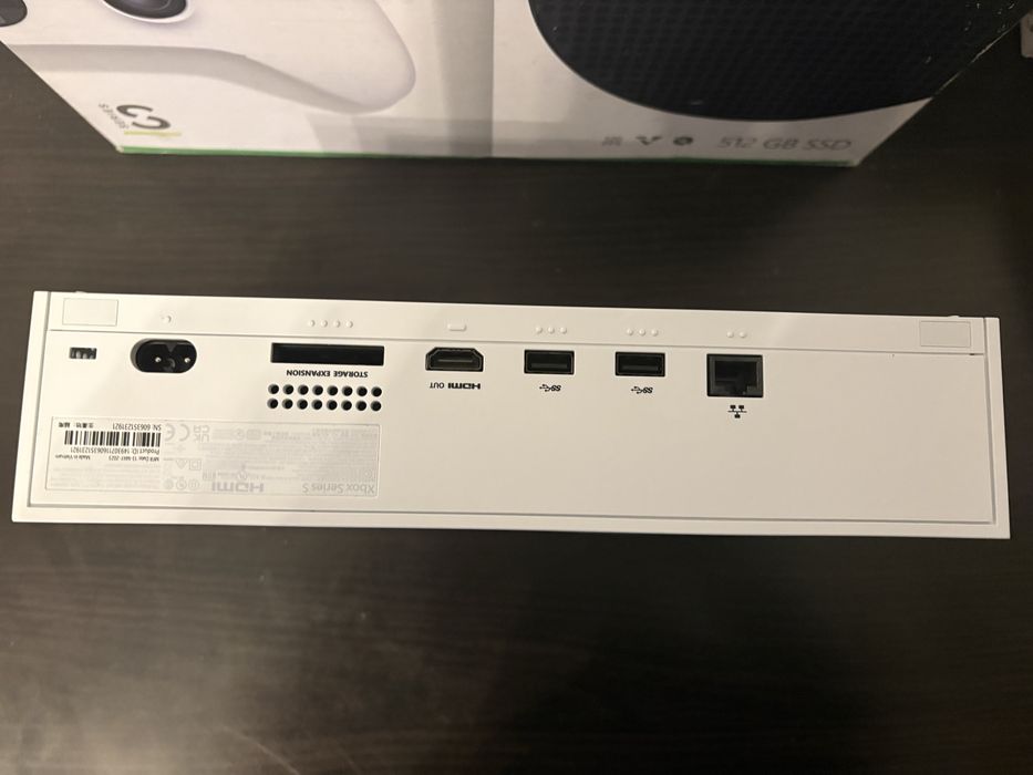 Xbox seria S ca nou cu 2 manete