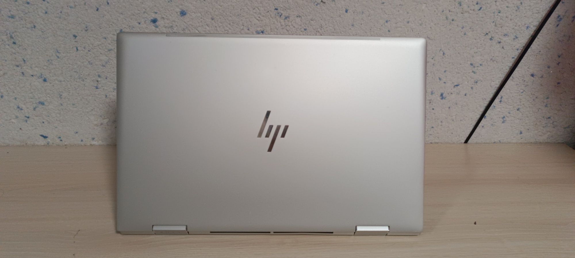 HP ENVY x360 Convertible 15-ed1055wm