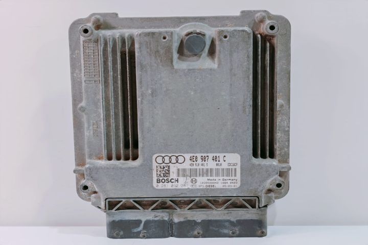ECU  Calculator Motor  4E0907401C Volkswagen VW Touareg generatia 1 7