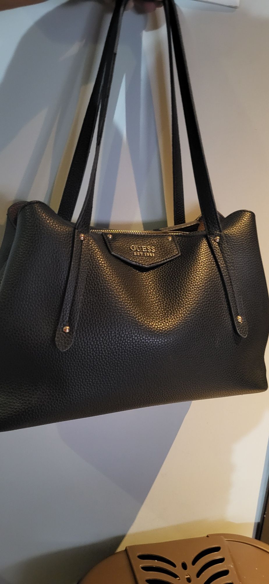 Дамска чанта GUESS