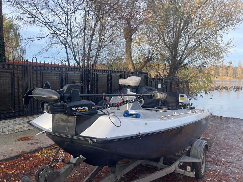 Barca spinning 385 motor honda 15cp 4T si Minkotta Powerdrive de 55Lb