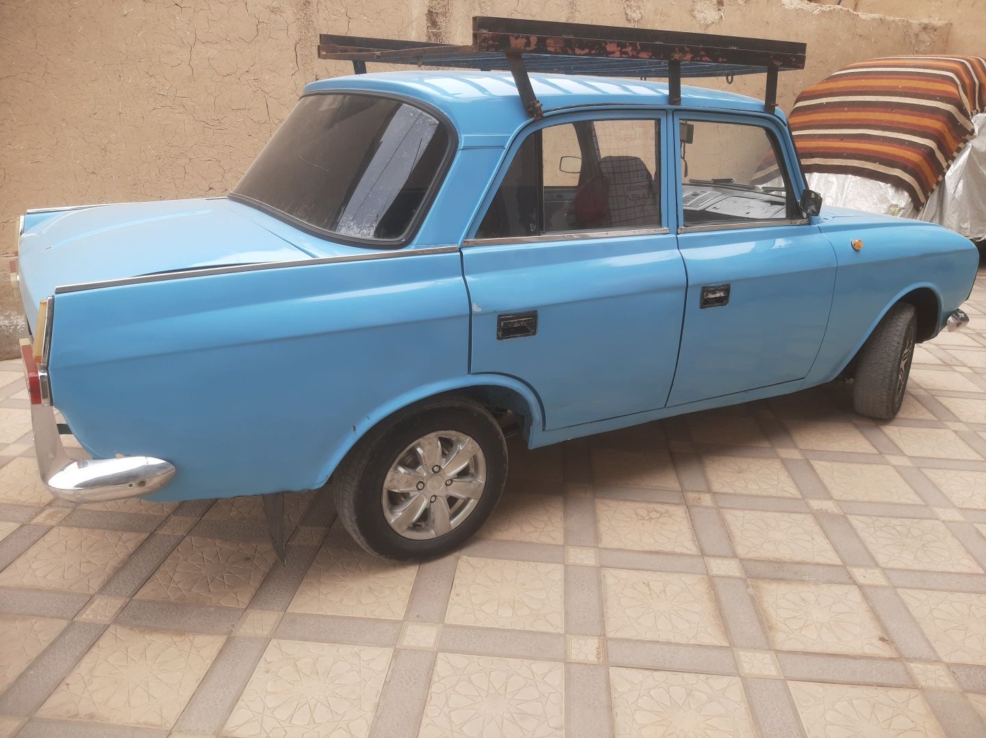 Moskvich 412 sotiladi