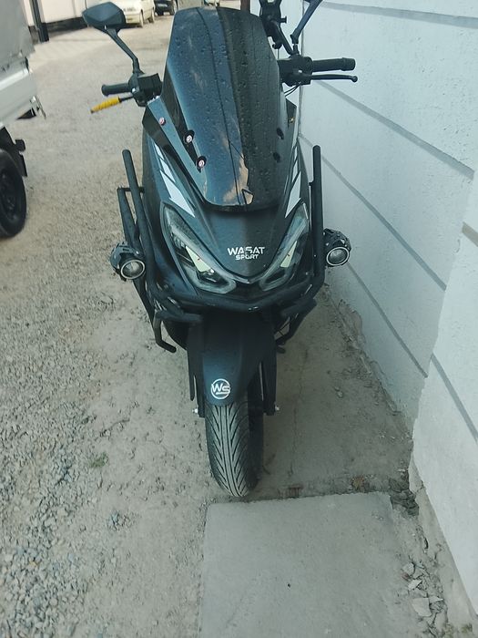 Skurer sotladi bolshi 4 milon 300