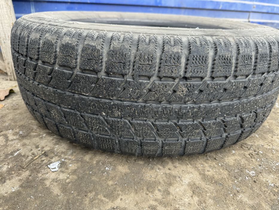 Зимние шины б/у TOYO Япония