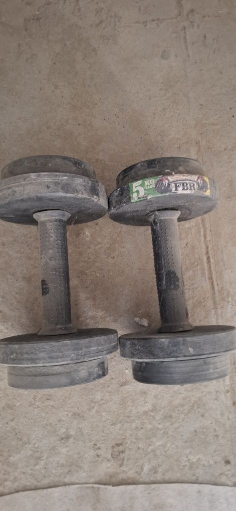Gantel sotiladi bir juft