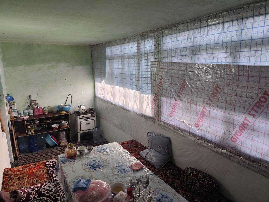 Нурафшон (Туйтепа)да 3-хонали квартира сотилади, узимизники.