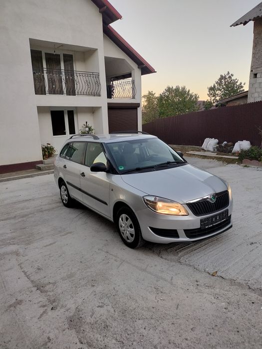 Vând Skoda Fabia 2 facelift euro 5 benzina