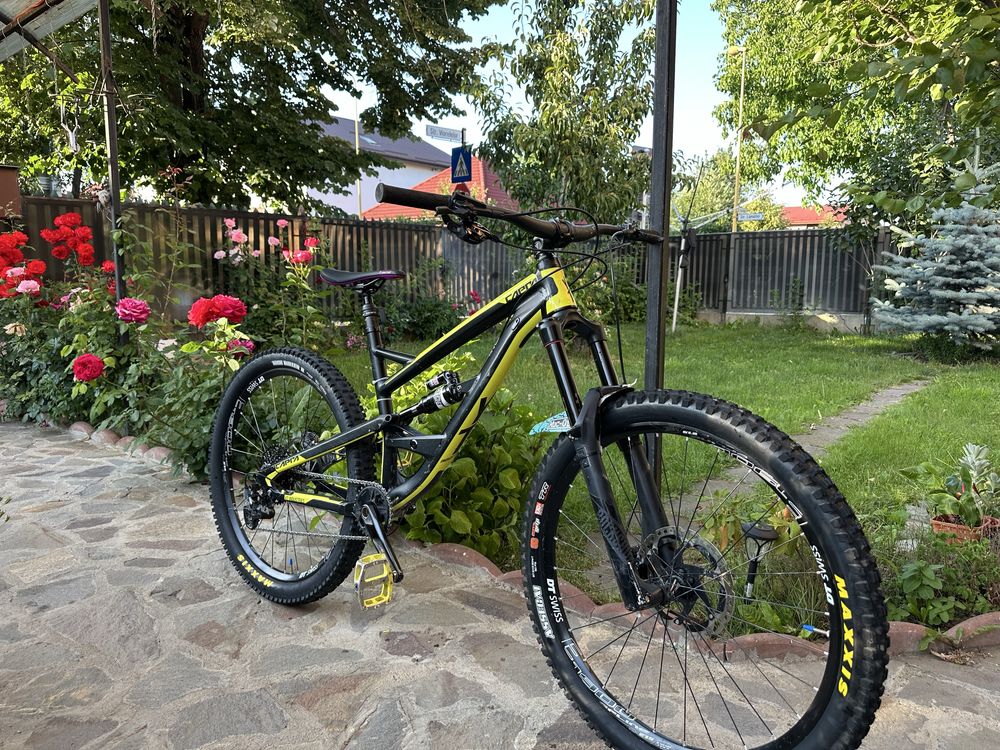 bicicleta YT Capra M