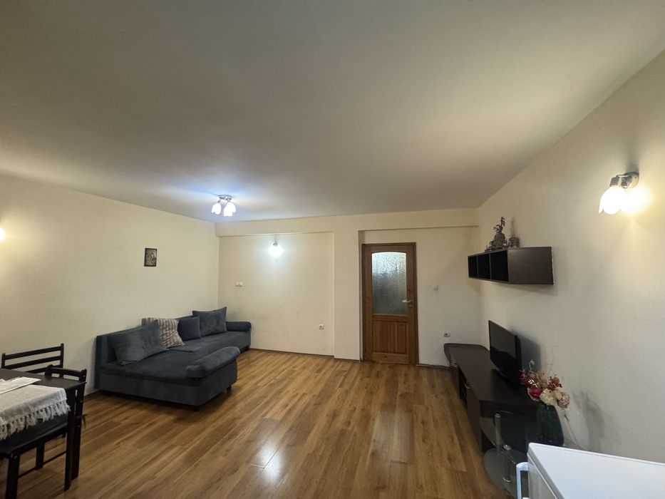 Дава под наем  2 стаи и бокс в гр. Стара Загора