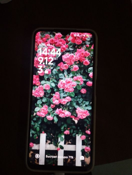 Продам Поко М5 64 г