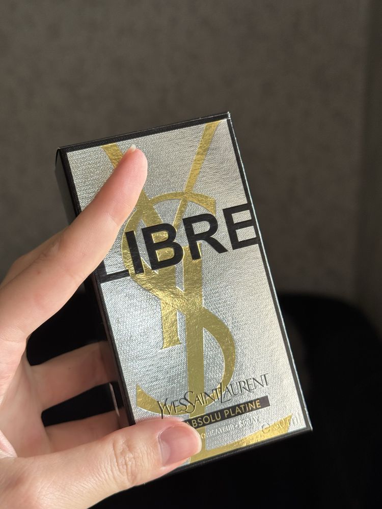 Парфюм за жени  Yves Saint Laurent Libre L’Absolu Platine
