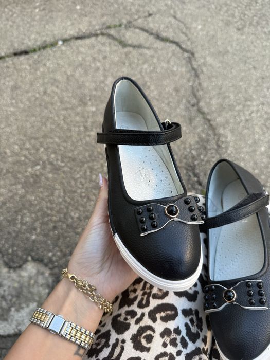 Pantofi fetita noi marimea 34