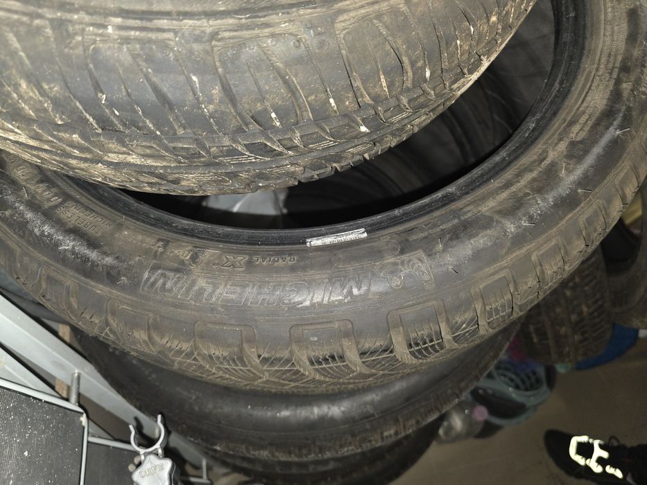 5 броя зимни гуми 225/45/18 Michelin Pilot