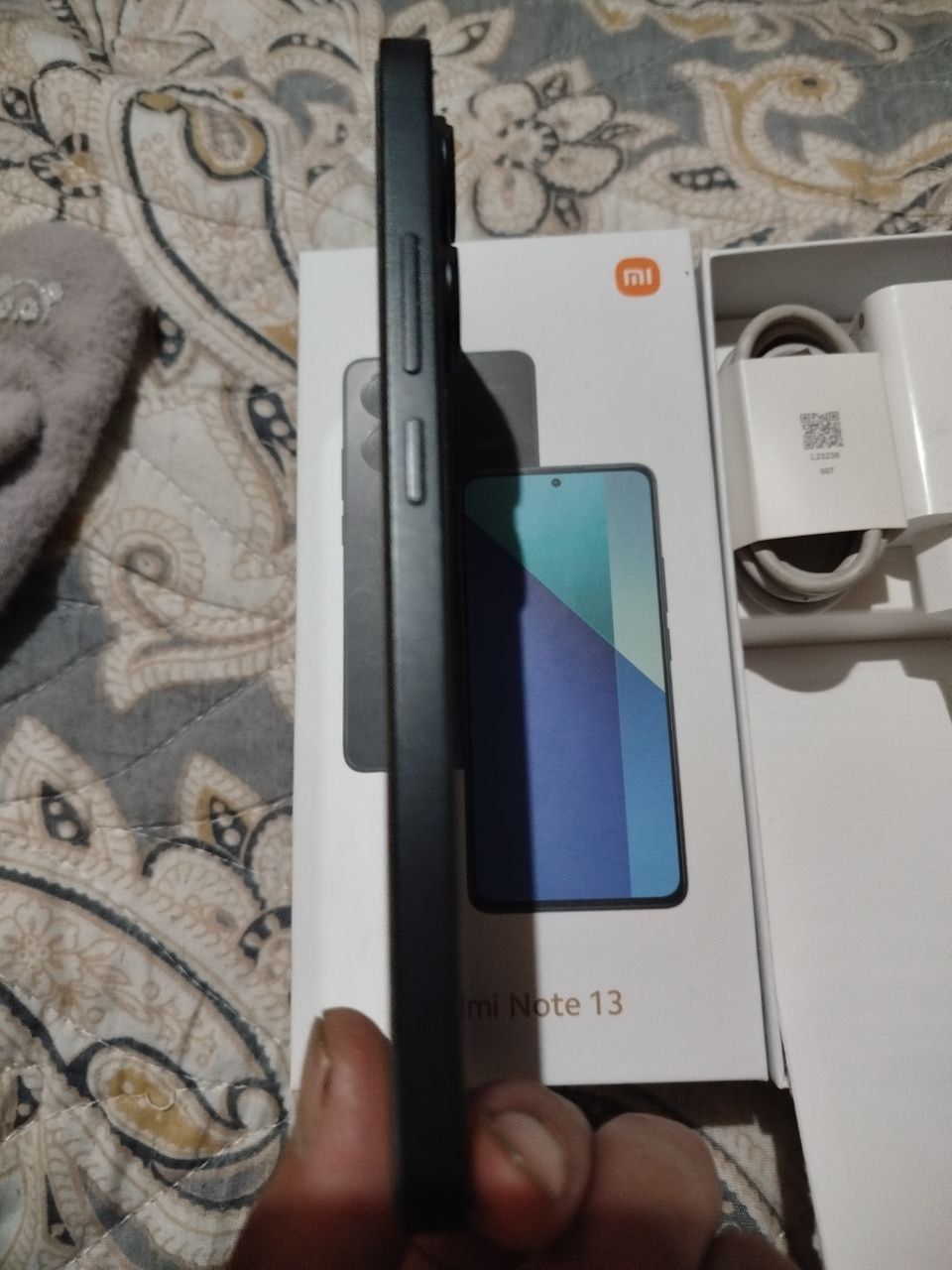 R Продаётся Redmi Note 13 Black 6GB RAM 128 GB ROM
