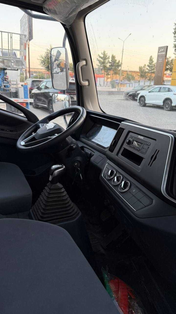 ISUZU автовышка 4x2 (31 м) — Евро 5, дизель, стрела 31 метр