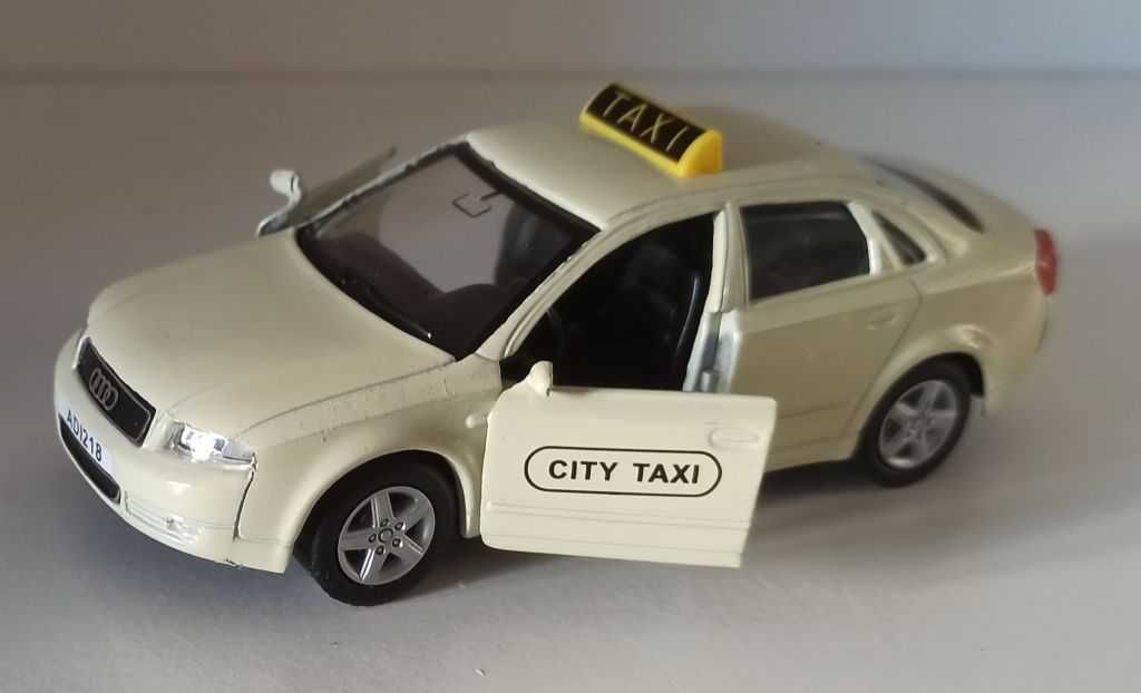 Macheta Audi A4 B6 Taxi Berlin - Welly 1/36