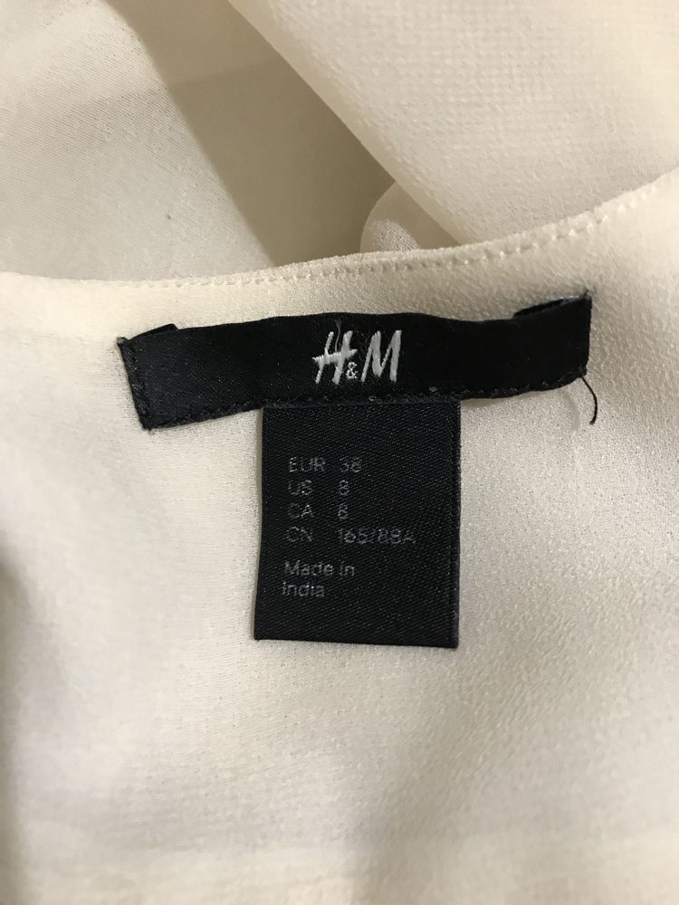 Продавам прозрачна туника H&M