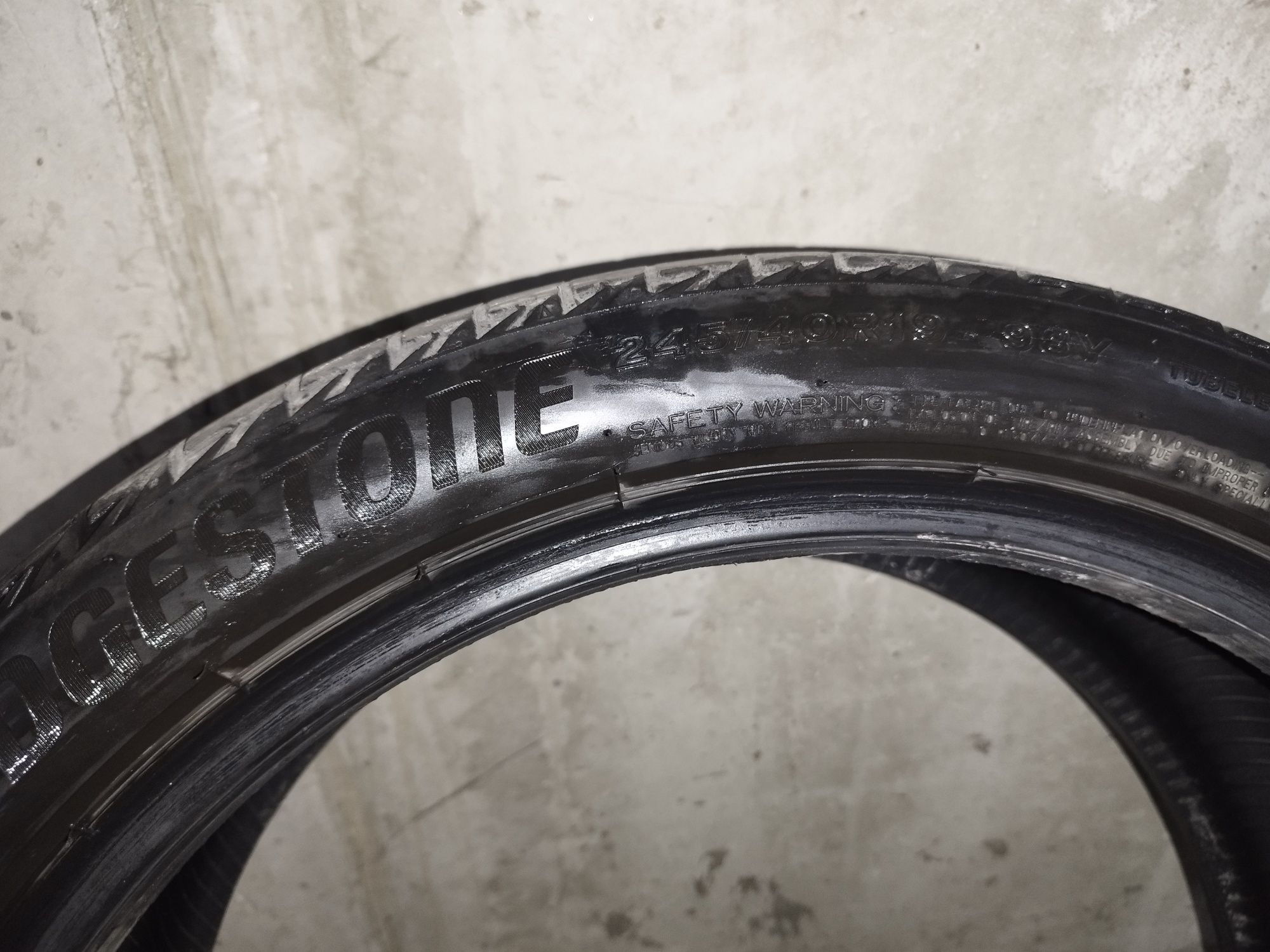 Bridgestone run flat спорт пакет 275/35/19 и 245/40/19