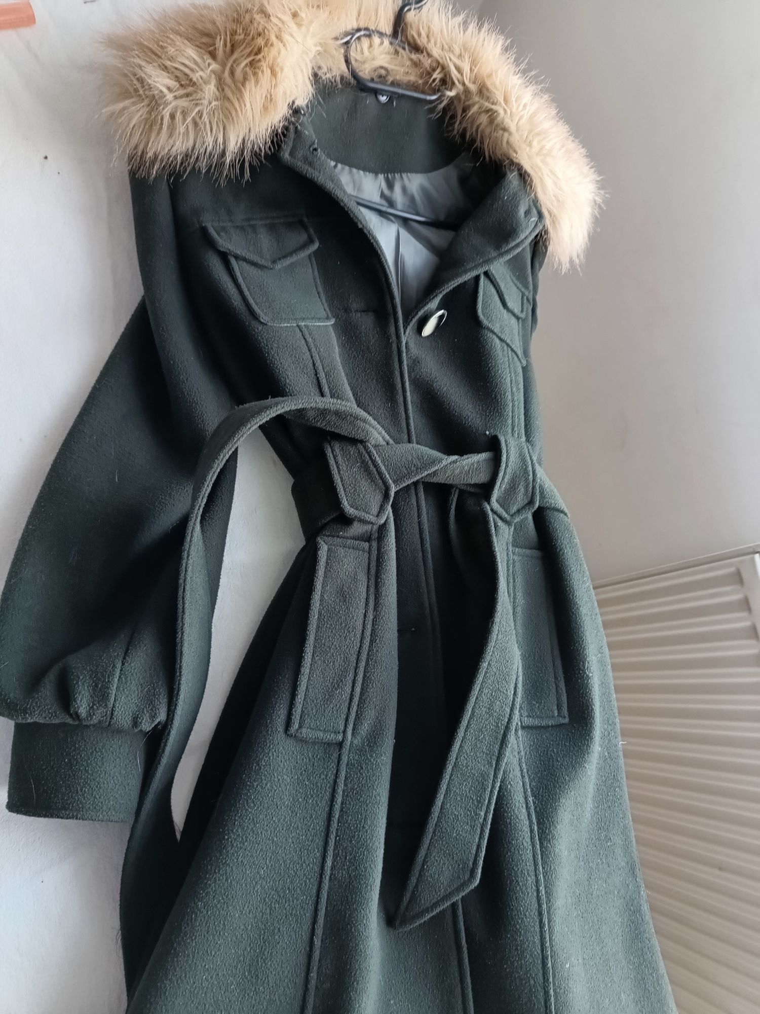 Palton , culoare verde vintage