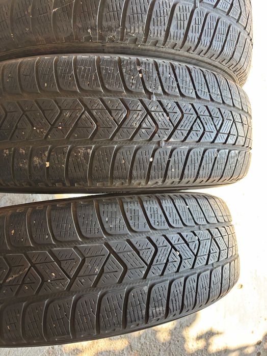 Set anvelope iarna MS 215/65/17,215 65 R17 cu montaj inclus