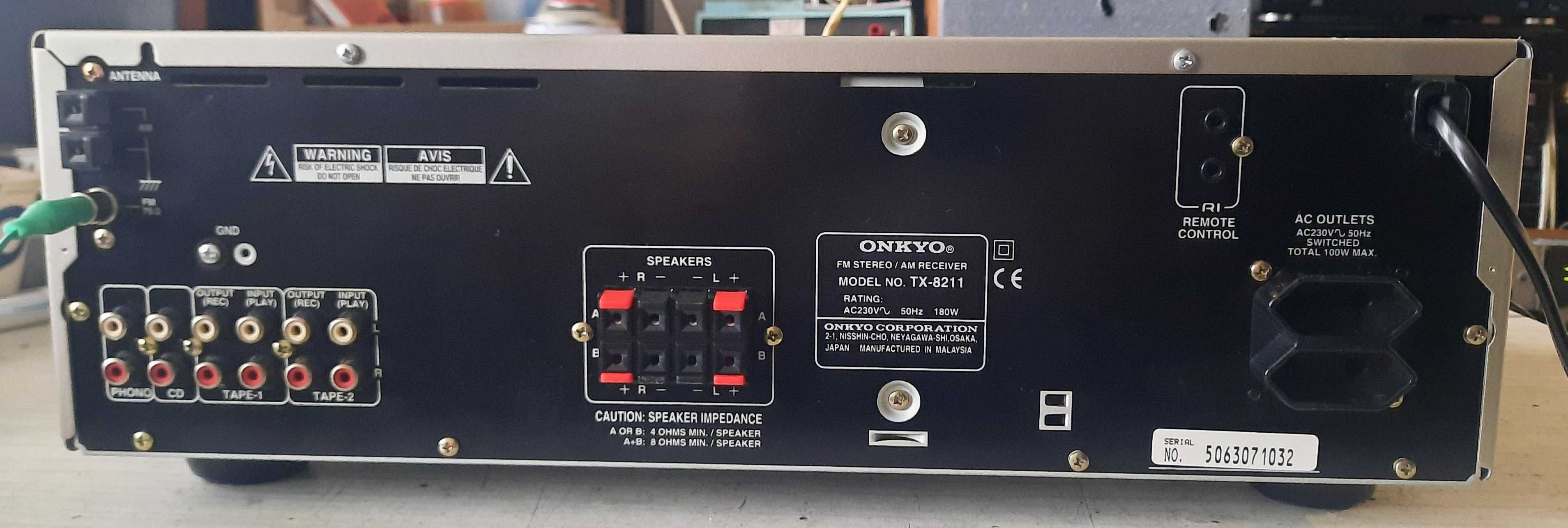 Продавам стерео ресивър Onkyo tx-8211