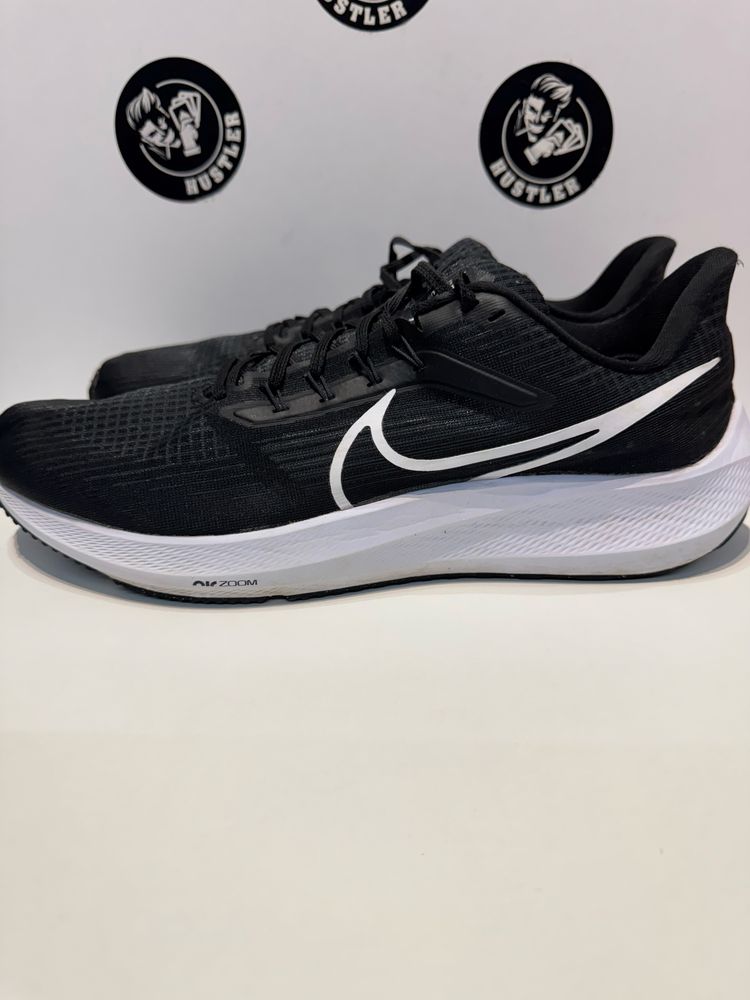 Маратонки NIKE ZOOM PEGASUS 39 .Номер 48.5