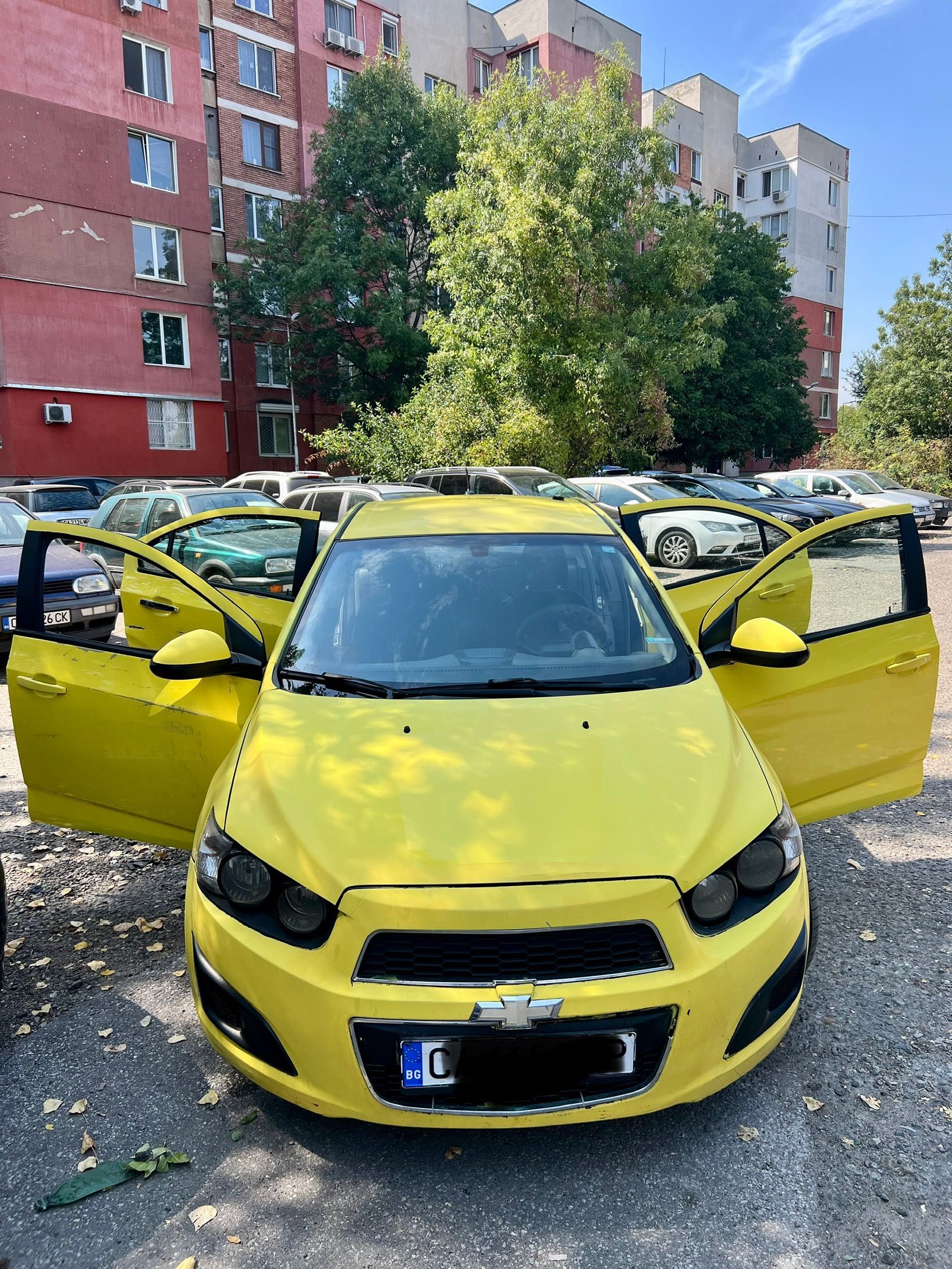 Продавам Шевролет Авео