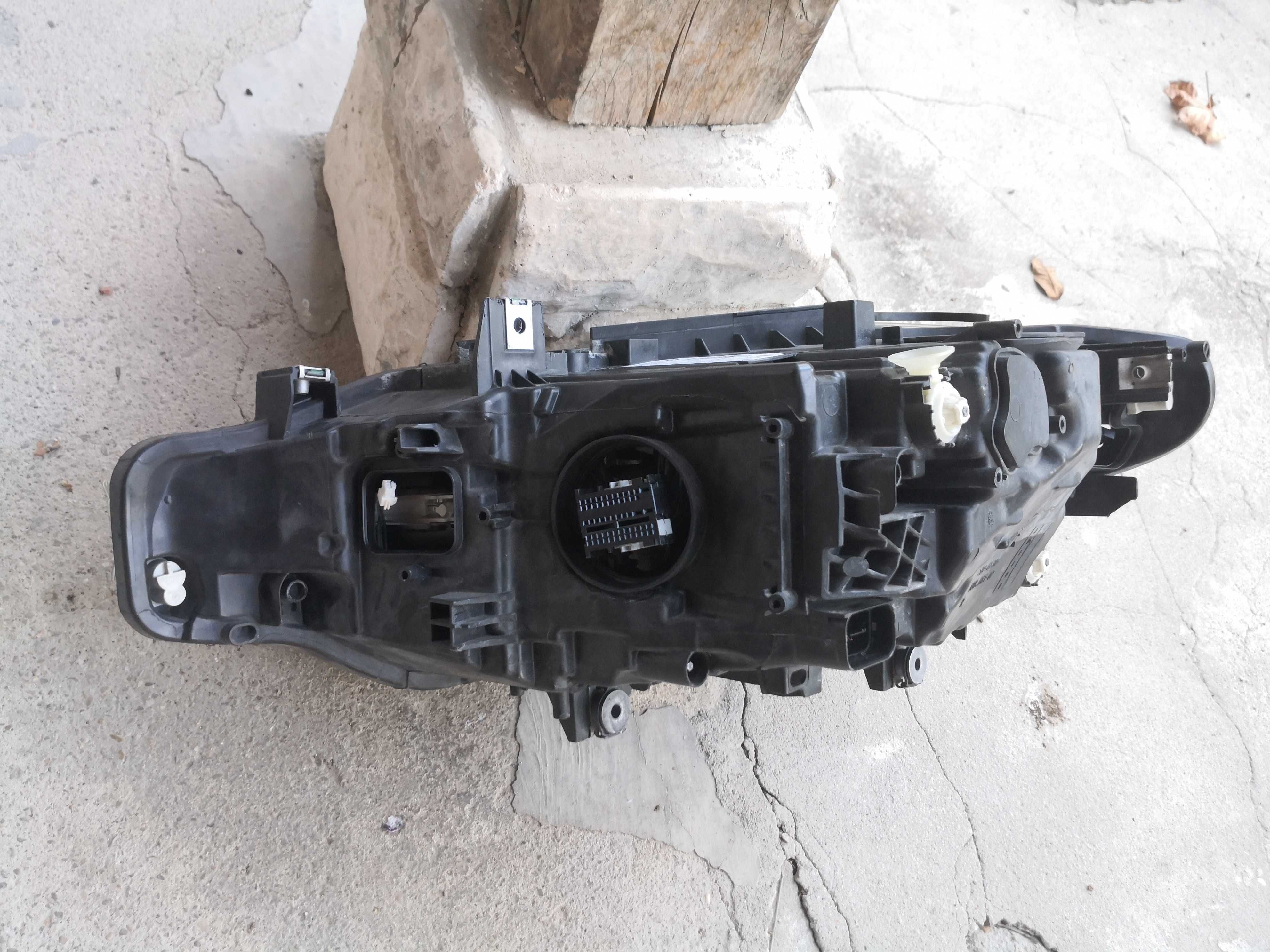 Фар BMW F30 F31 Adaptiv LED десен/Фар БМВ Ф30 LED/Фар BMW 3 F30 Оригин