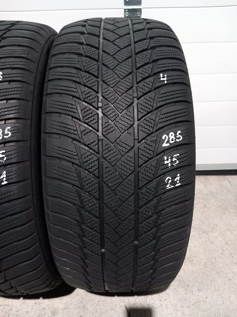 285/45R21 113V 4бр.BRIDGSTONE RFT (RSC) RUN FLAT с хомологация на BMW