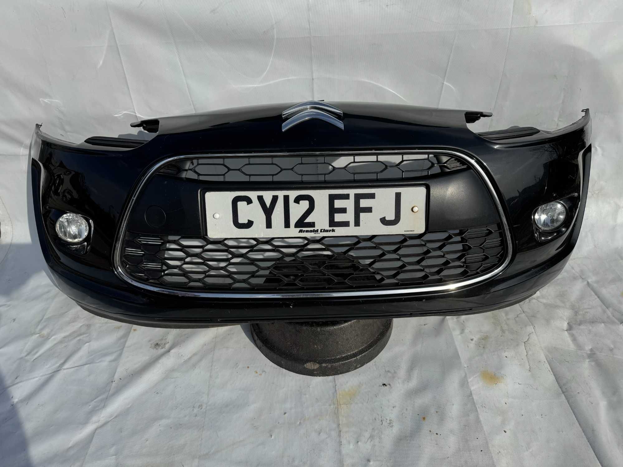 Bara Fata Citoren C3 DRL 2012