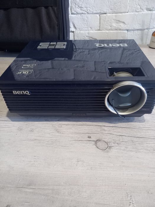 Продам проектор BENQ