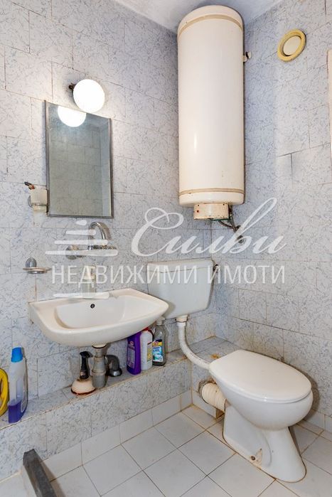 МНОГОСТАЕН апартамент с ТРИ спални - кв. Тракия !