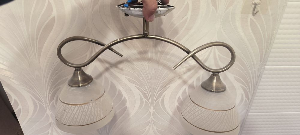 Люстра на 2 плафона