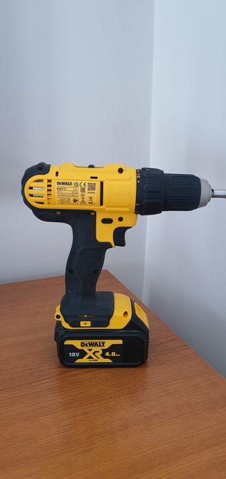 Filetanta DeWalt Bormașină 18V-  baterie 4A + încărcator