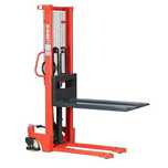 vand stivuitor manual cu catarg stacker