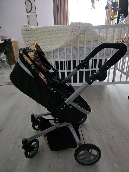 Cărucior pentru păpuși Melogo