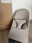 Vand balansoar BabyBjorn Bliss, culoare Sand Grey