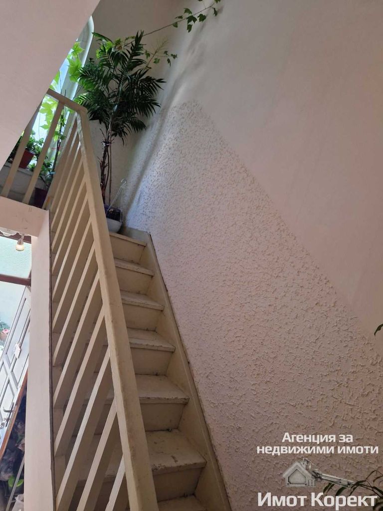 Продава се Къща в Асеновград - 230 кв.м за 957 €/кв.м - Снимка #5