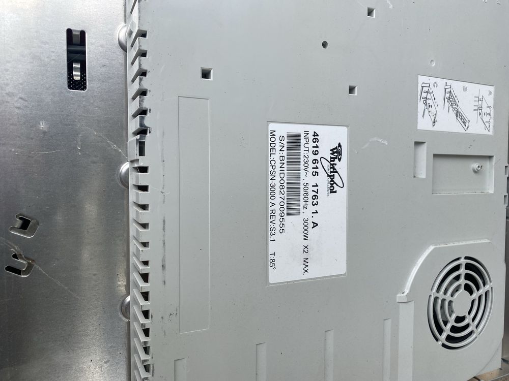Керамичен плот за вграждане Whirlpool Индукционен