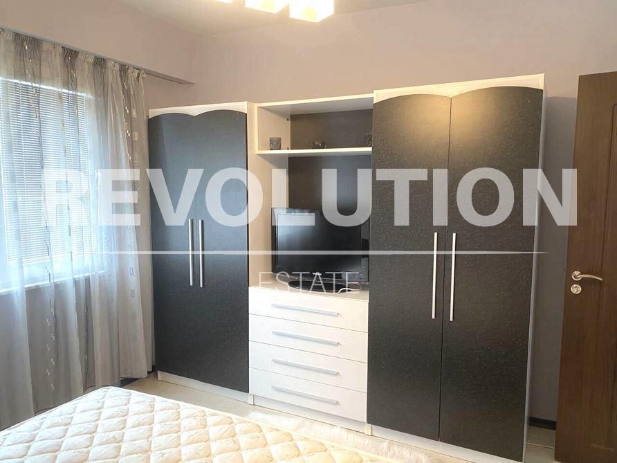 Дава се под наем Тристаен апартамент в Варна, Левски - 90 кв.м за 700 € - Снимка #1