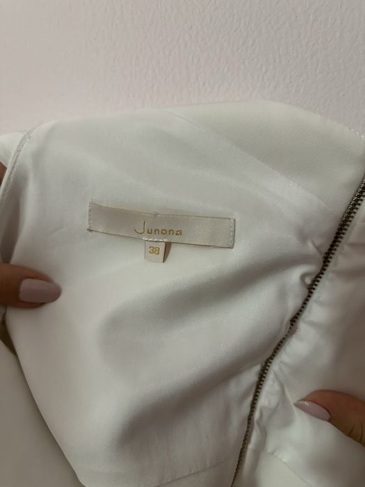 Официален топ, Junona