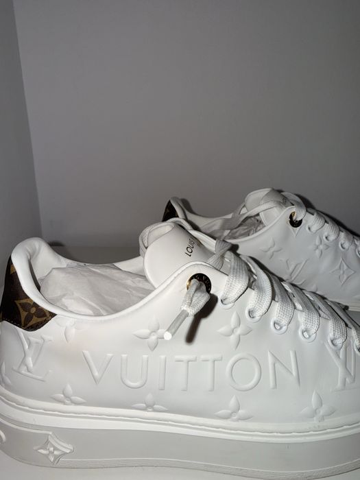 Adidasi Louis Vuitton