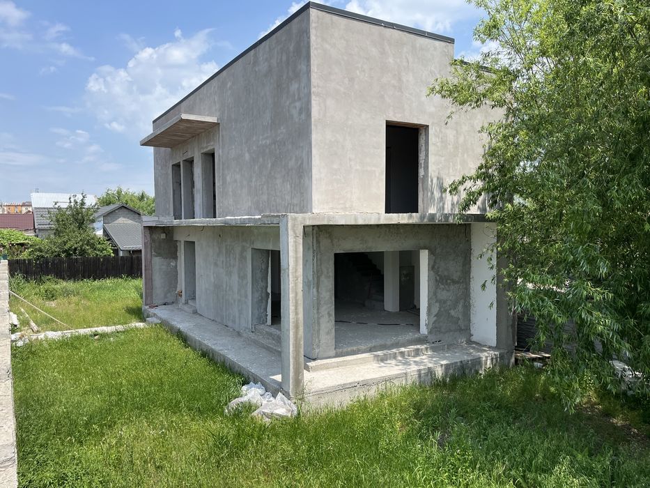 Casa de vanzare bresti