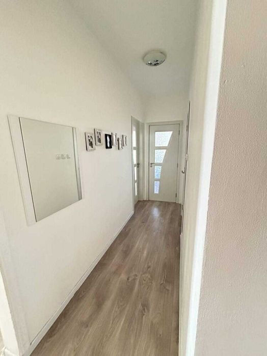 Тристаен Апартамент във Въстанически