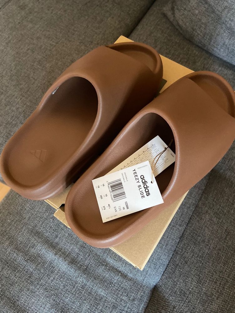 YEEZY SLIDE originali, noi